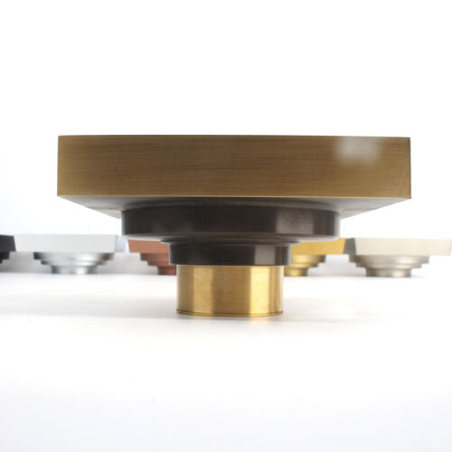 Cuando el latón se encuentra con el minimalismo blanco — El truco atemporal del oro y el blanco