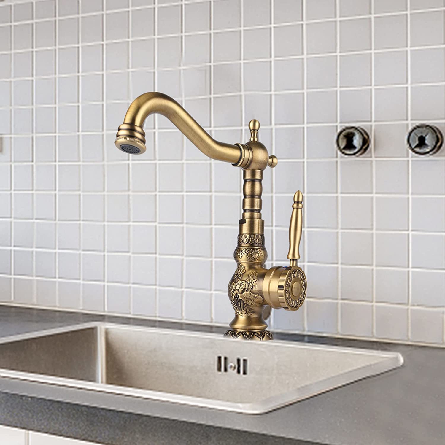 Últimos casos de la empresa sobre Grifos de lavabo de latón duraderos y prácticos con diseño antiguo tallado